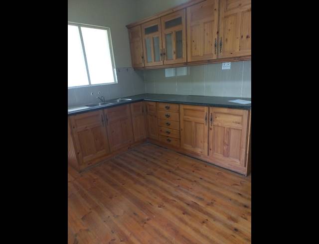 3 BEDROOM FREESTANDING FOR SALE IN SCOTTSVILLE